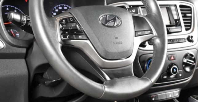 фото 669546-10 - Под такси