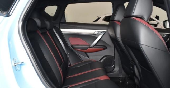 фото 670995-06 - Под такси