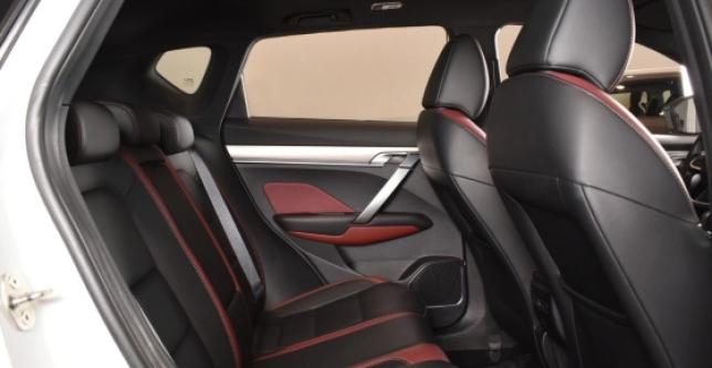 фото 675249-06 - Под такси