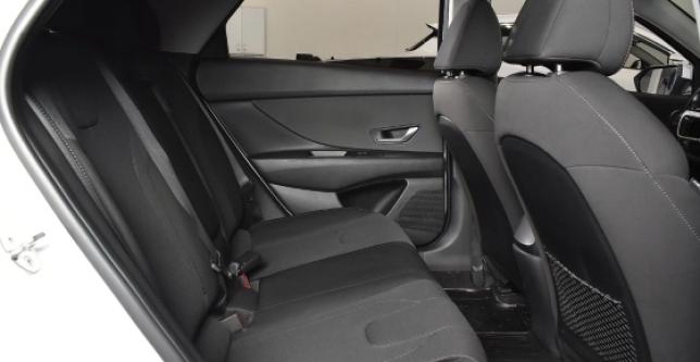 фото 680899-06 - Под такси