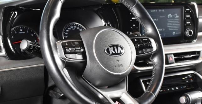 фото 682351-12 - Под такси