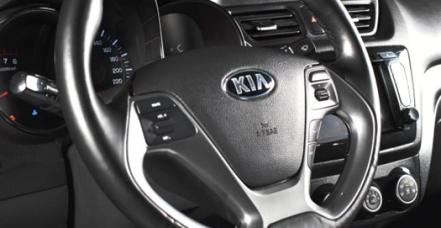 фото 683408-11 - Под такси