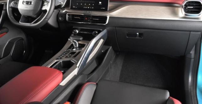 фото 684933-07 - Под такси