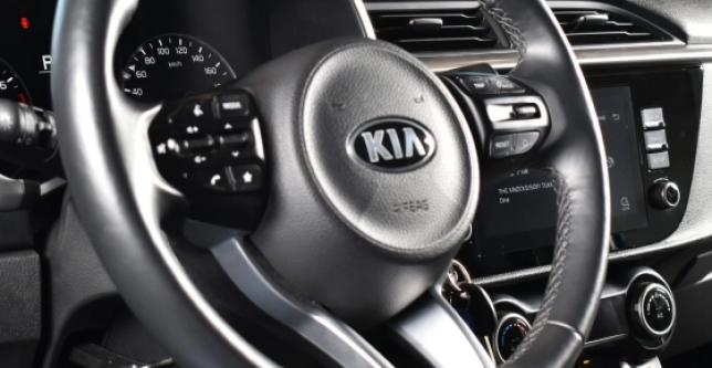 фото 686186-09 - Под такси