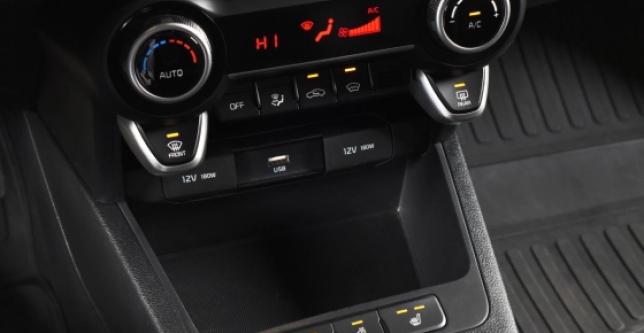 фото 686186-11 - Под такси