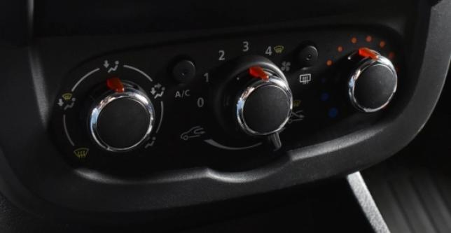 фото 686632-09 - Под такси