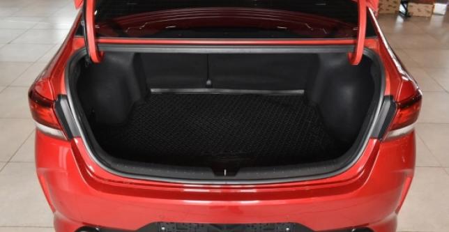 фото 687753-03 - Под такси