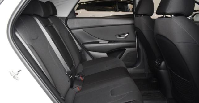 фото 688986-10 - Под такси