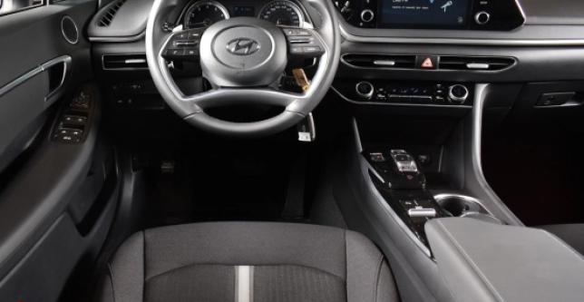 фото 692078-11 - Под такси