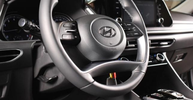 фото 692078-17 - Под такси