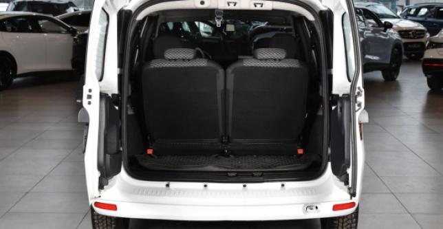 фото 698069-07 - Под такси