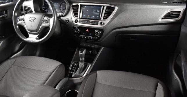 фото 698183-11 - Под такси