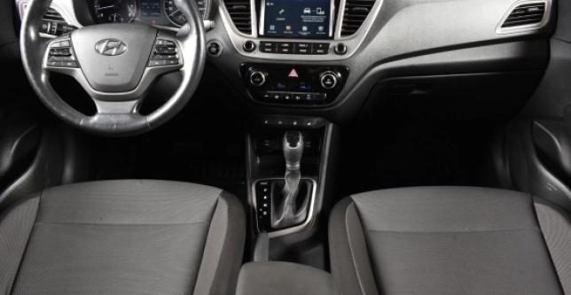 фото 698183-12 - Под такси