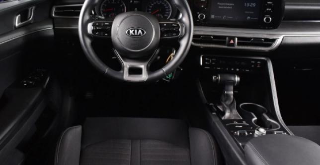 фото 700985-10 - Под такси