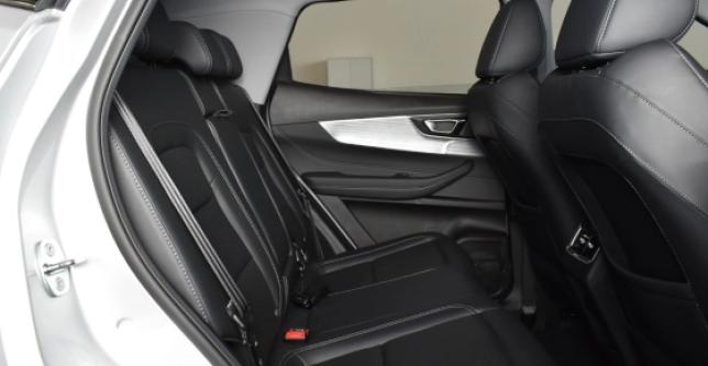 фото 702745-11 - Под такси