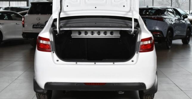 фото 703432-09 - Под такси