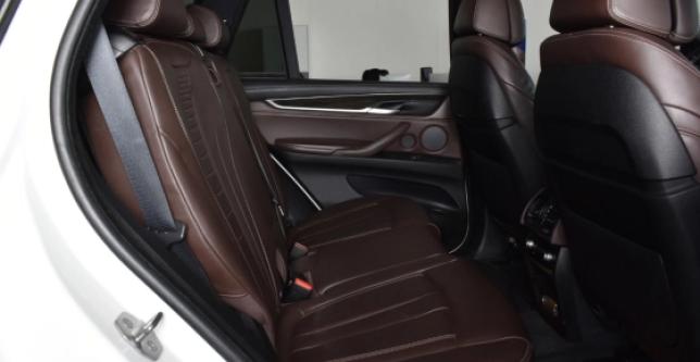 фото 703978-12 - Под такси