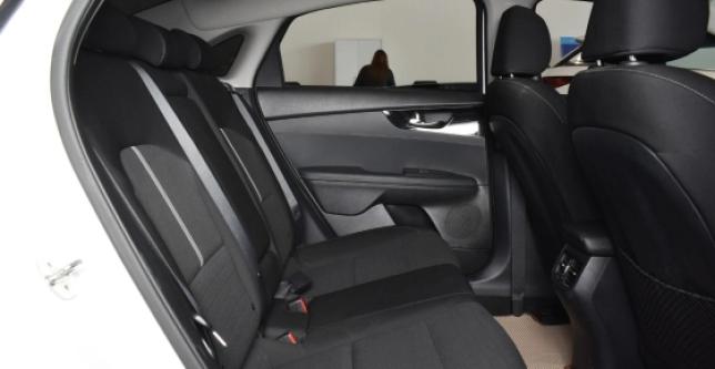 фото 704407-11 - Под такси