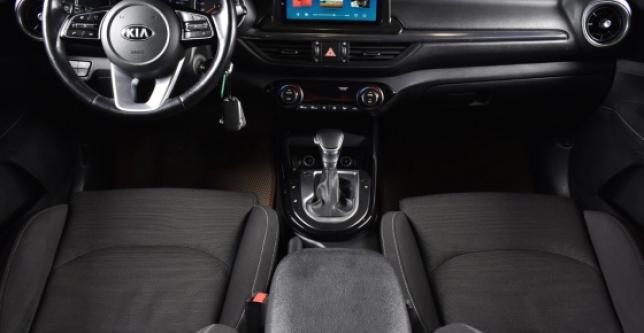 фото 704407-13 - Под такси