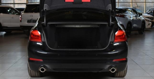 фото 706695-09 - 5 серии