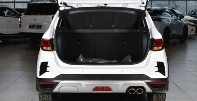 фото 706919-09 - Под такси