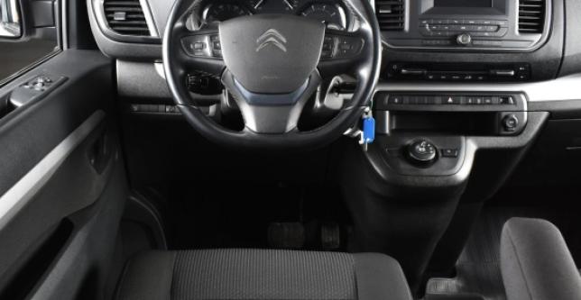 фото 709758-10 - Под такси