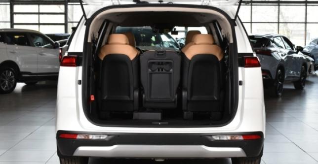 фото 713714-09 - Под такси