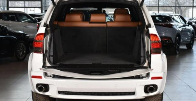 фото 718620-09 - Под такси