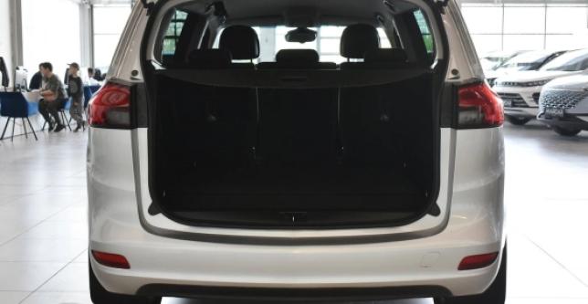 фото 730607-09 - Под такси