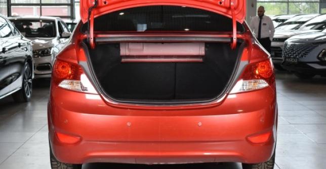 фото 739973-07 - Под такси