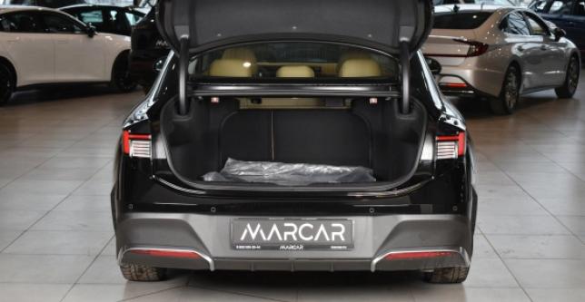 фото 9bc374f8846d - Под такси