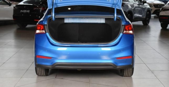 фото a2504b48f073 - Под такси