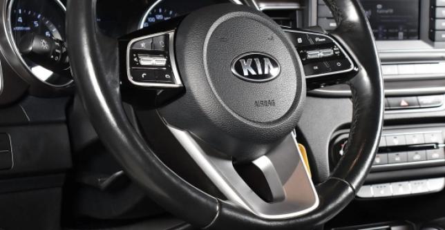 фото a5b5a207c03c - Под такси