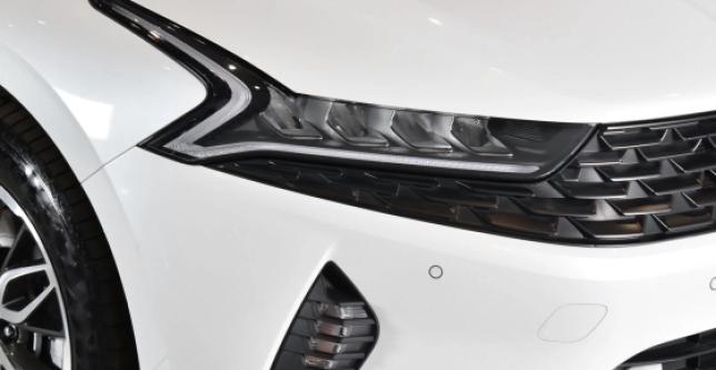 фото a9abff41f1fb - Под такси