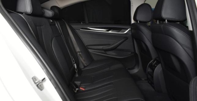 фото bc4e60d595f9 - 5 серии