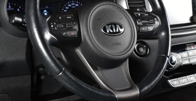 фото bd0faf136538 - Под такси