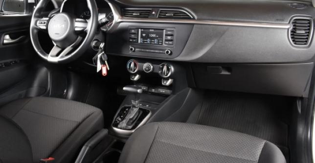 фото be6ae7187f83 - Под такси