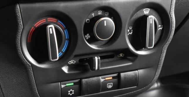 фото c7bd621dbcf5 - Под такси