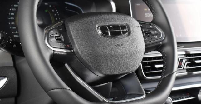 фото cc0eb2939797 - Под такси