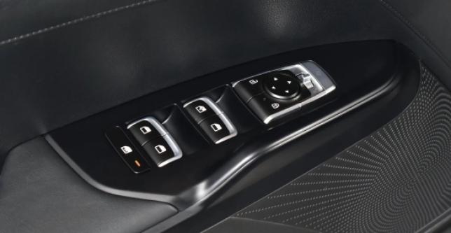 фото cdbddb5cfa69 - Под такси