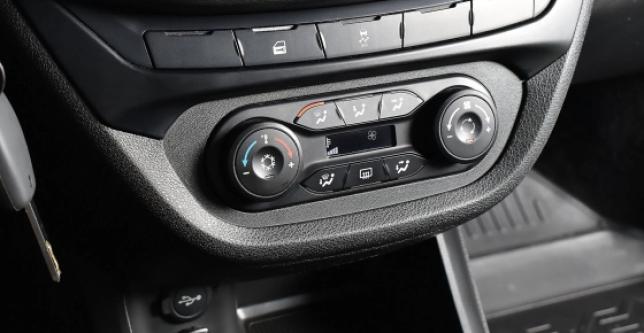 фото df2a3b88d6af - Под такси