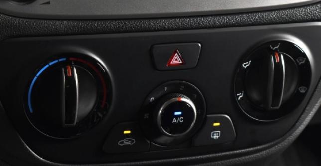 фото e9a0e7cfc8a6 - Под такси