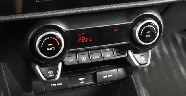 фото ebfee810c894 - Под такси