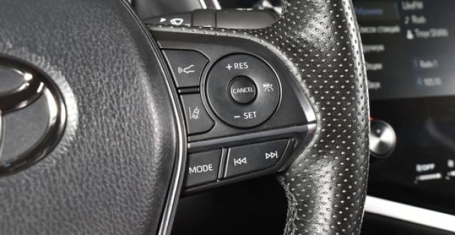 фото f23f035a0e94 - Camry