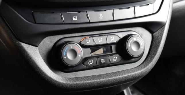 фото f7d4acb38e33 - Под такси